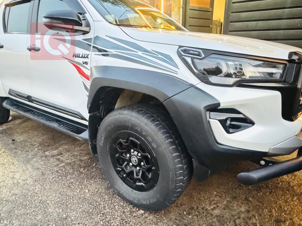 تويوتا هايلوكس